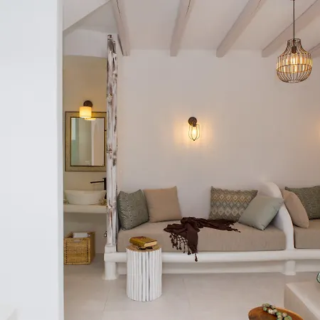 Naxian Lounge Villa